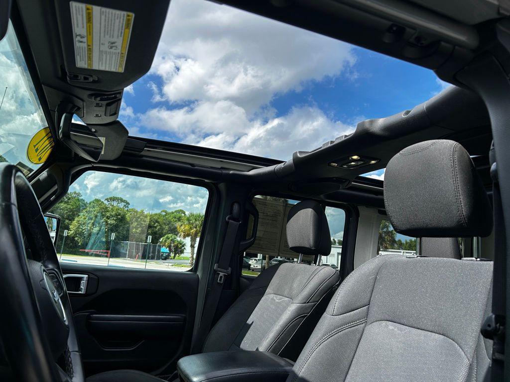 used 2021 Jeep Wrangler Unlimited car, priced at $29,887