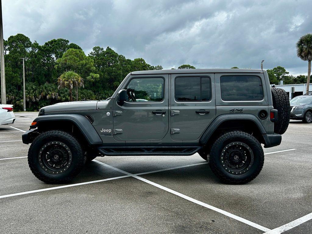 used 2021 Jeep Wrangler Unlimited car, priced at $35,554