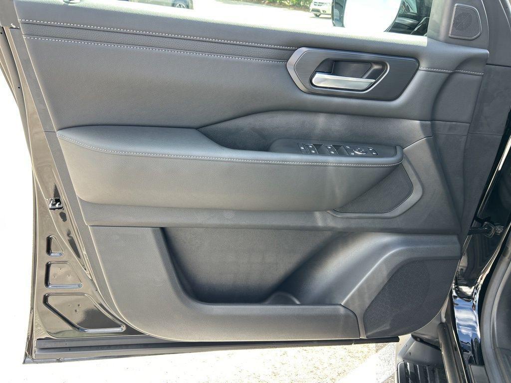 new 2026 Nissan Armada car, priced at $62,015