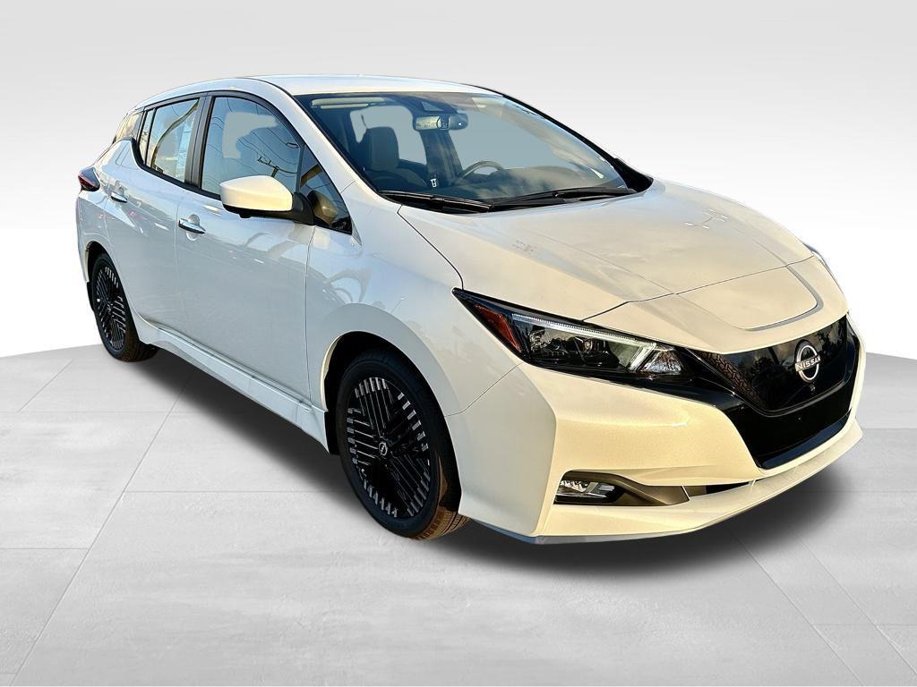 new 2025 Nissan Leaf car, priced at $35,495