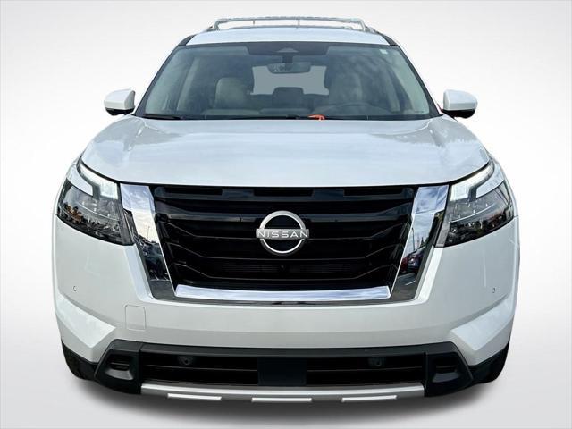 new 2025 Nissan Pathfinder car, priced at $43,402