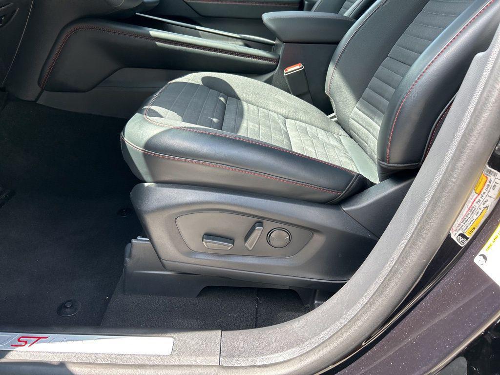 used 2025 Ford Explorer car, priced at $39,242