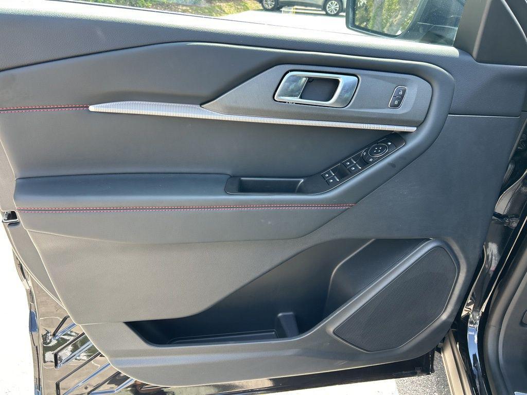 used 2025 Ford Explorer car, priced at $39,242