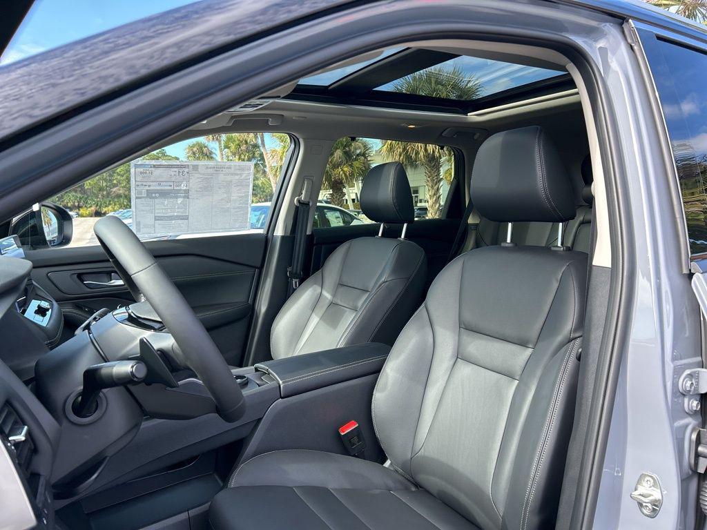 new 2025 Nissan Rogue car, priced at $38,062