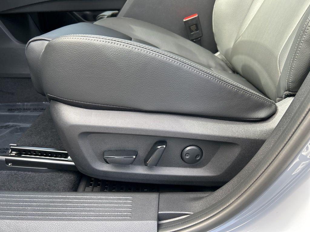 new 2025 Nissan Rogue car, priced at $38,062