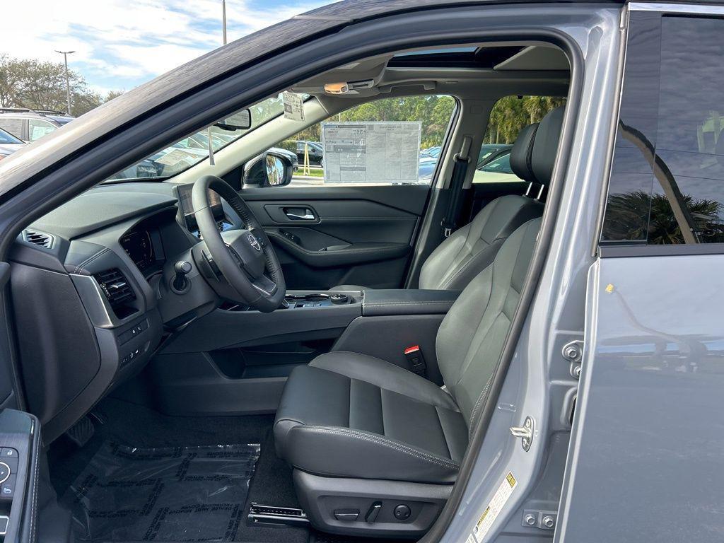 new 2025 Nissan Rogue car, priced at $38,062