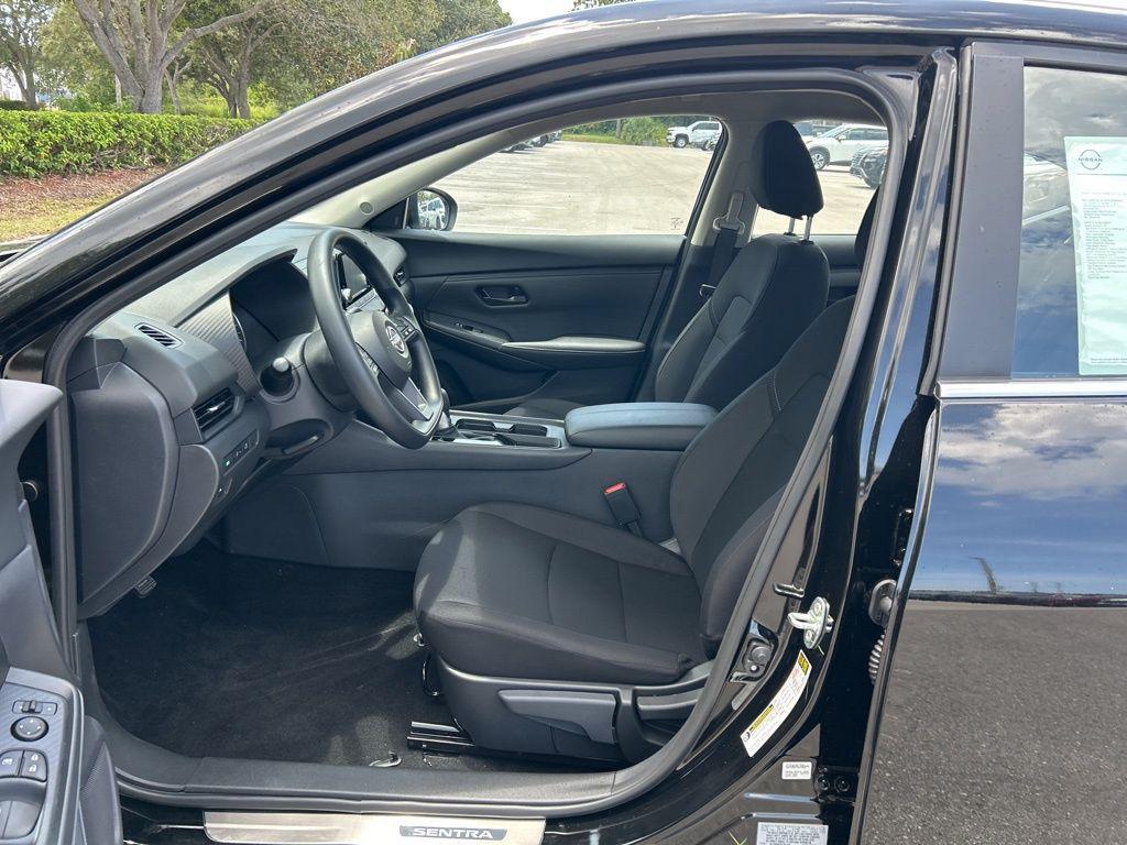 new 2025 Nissan Sentra car, priced at $21,158