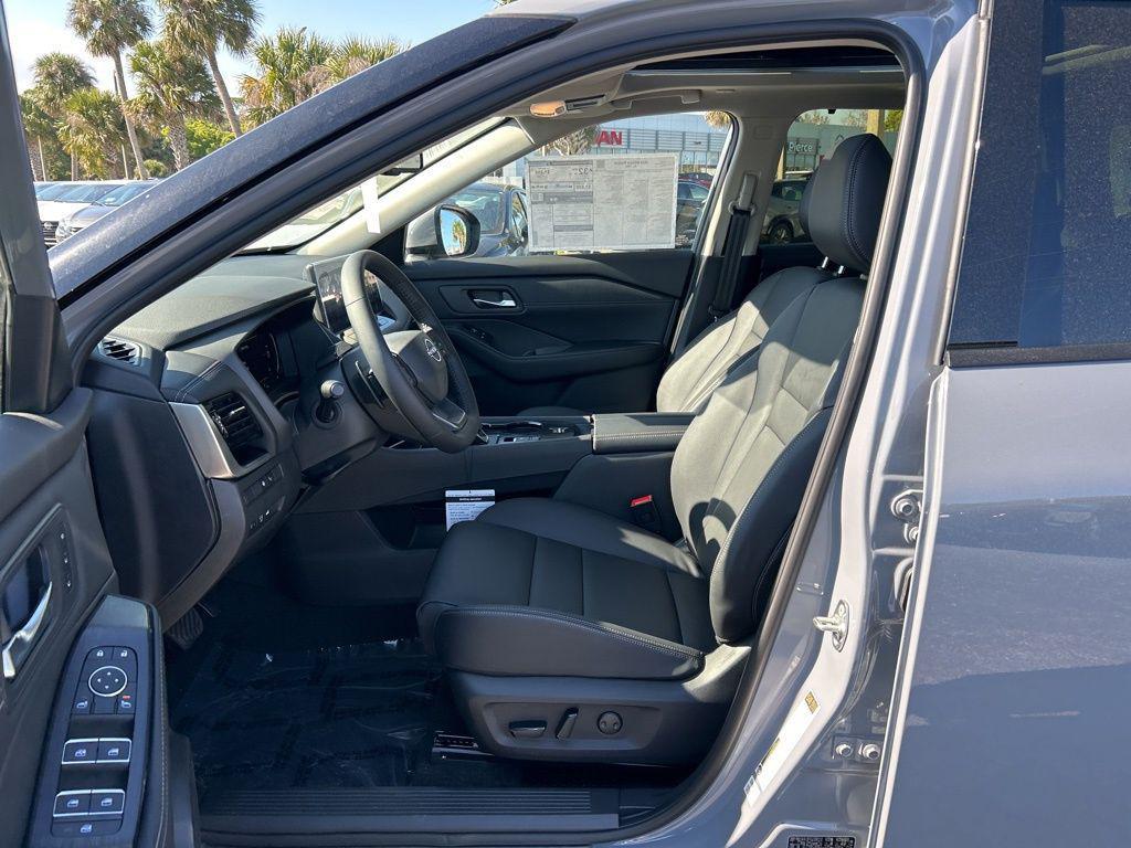 new 2025 Nissan Rogue car, priced at $39,465