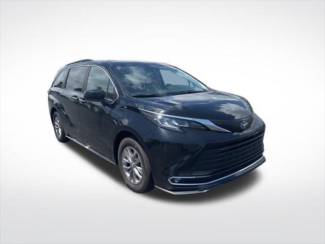used 2023 Toyota Sienna car, priced at $36,990