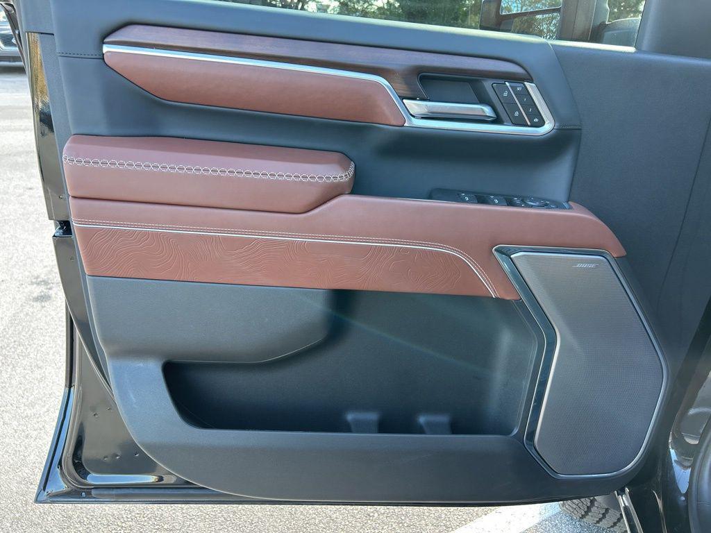 used 2025 GMC Sierra 2500 car, priced at $87,748