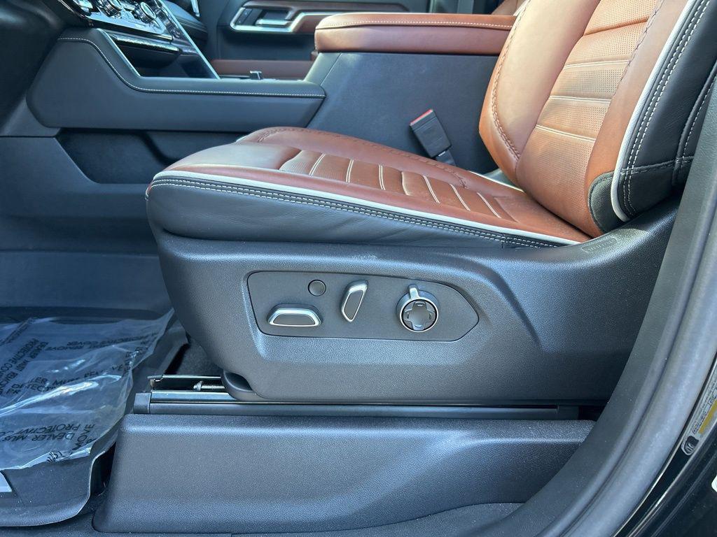 used 2025 GMC Sierra 2500 car, priced at $87,748