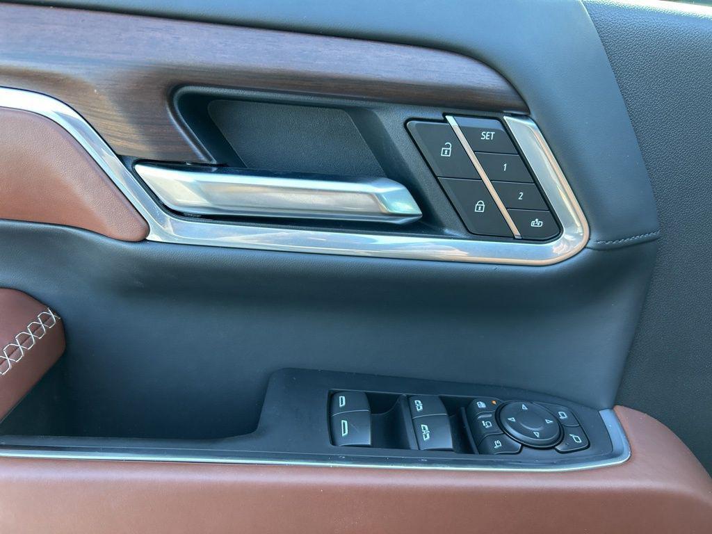 used 2025 GMC Sierra 2500 car, priced at $87,748