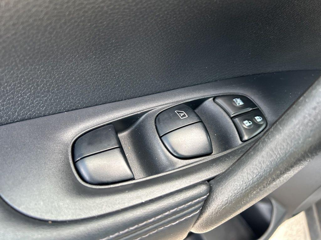 used 2018 Nissan Rogue car, priced at $13,438