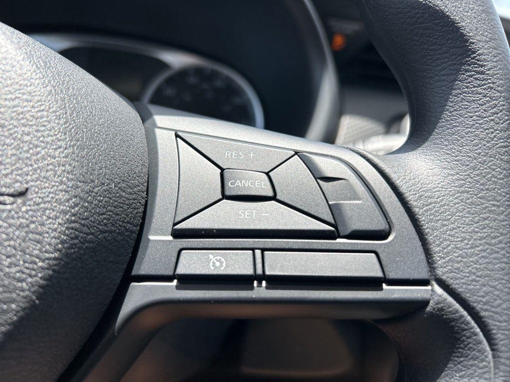 new 2025 Nissan Kicks car, priced at $21,862