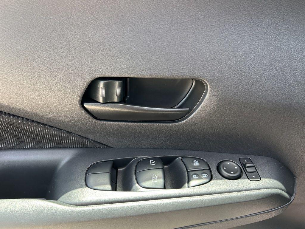 new 2025 Nissan Kicks car, priced at $21,862