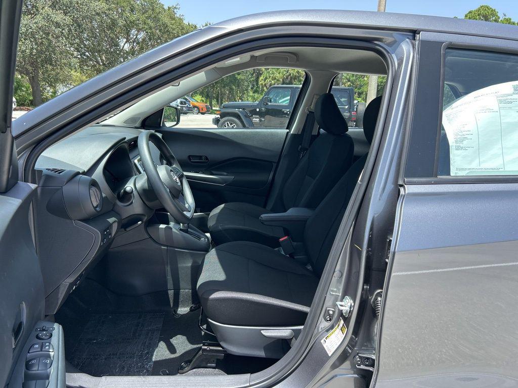 new 2025 Nissan Kicks car, priced at $21,862