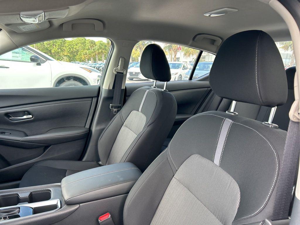 new 2025 Nissan Sentra car, priced at $21,682