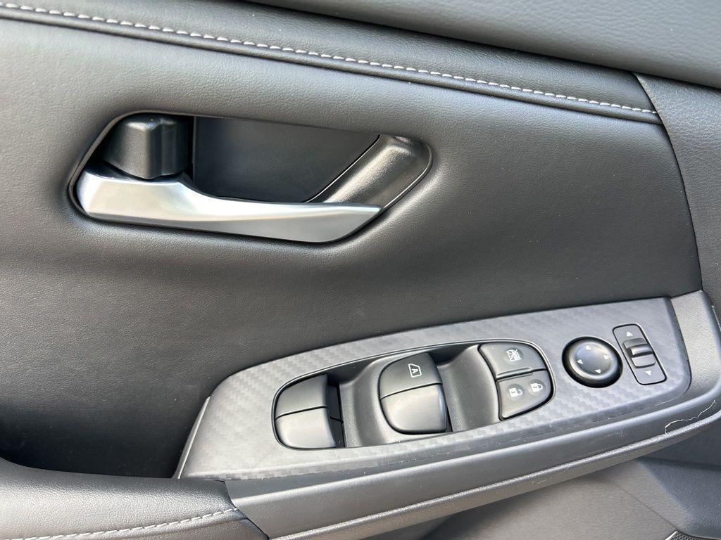 new 2025 Nissan Sentra car, priced at $21,682