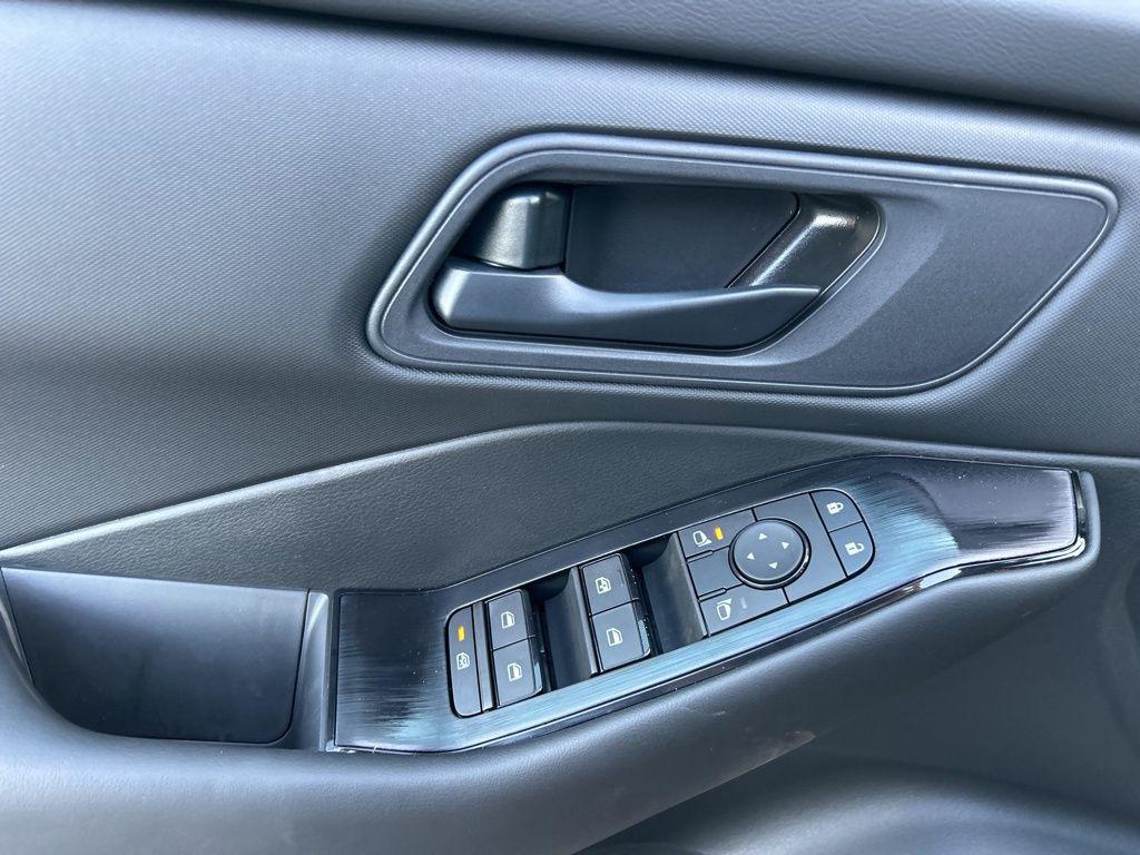 new 2025 Nissan Rogue car, priced at $28,271