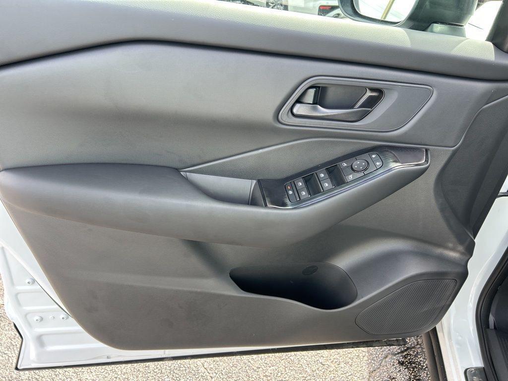 new 2025 Nissan Rogue car, priced at $28,998