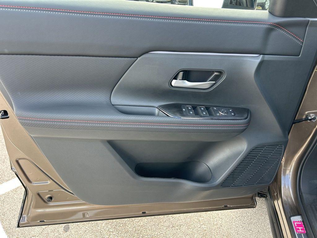 new 2026 Nissan Kicks car, priced at $30,035