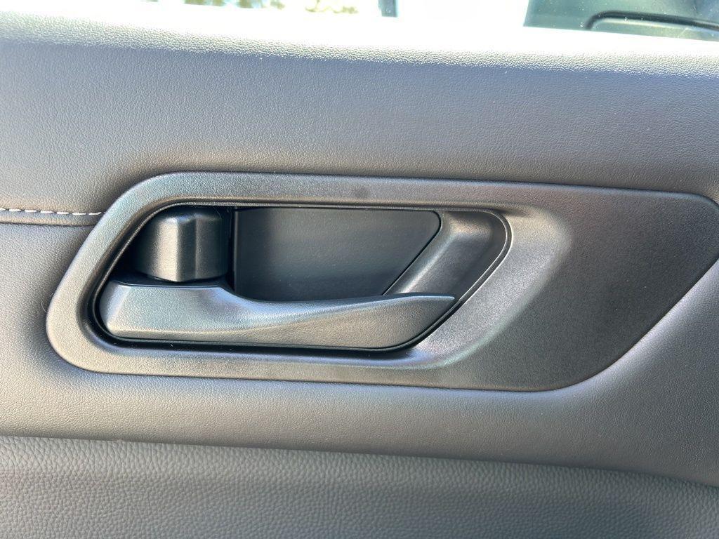 new 2025 Nissan Pathfinder car, priced at $37,506