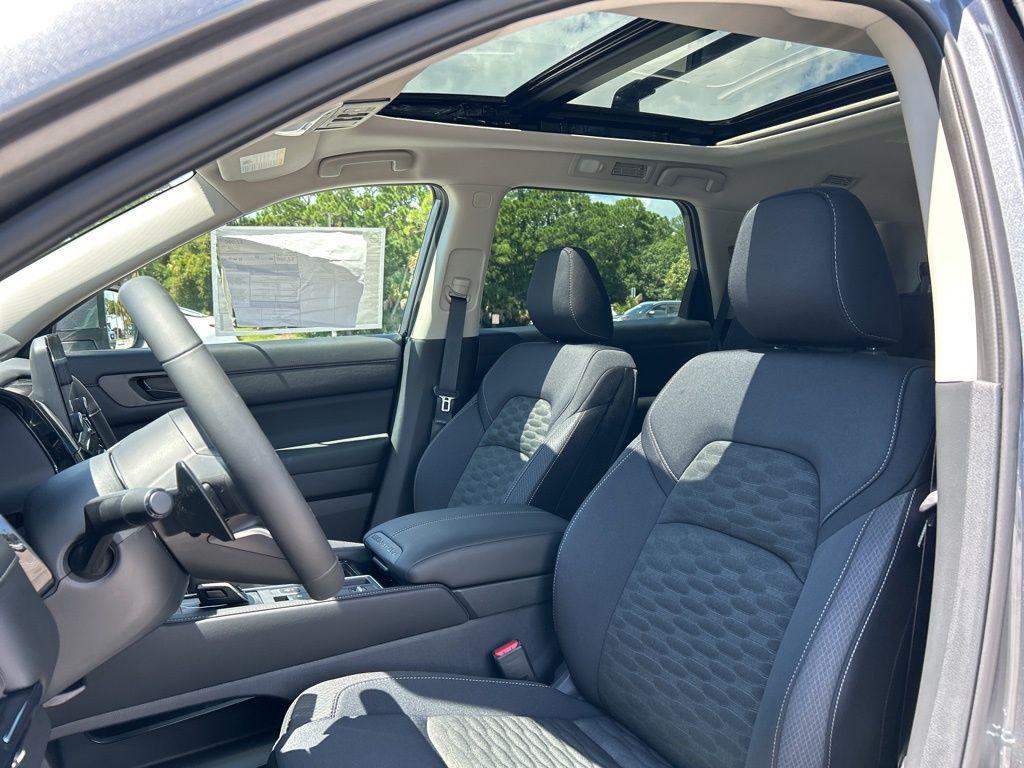 new 2025 Nissan Pathfinder car, priced at $37,506