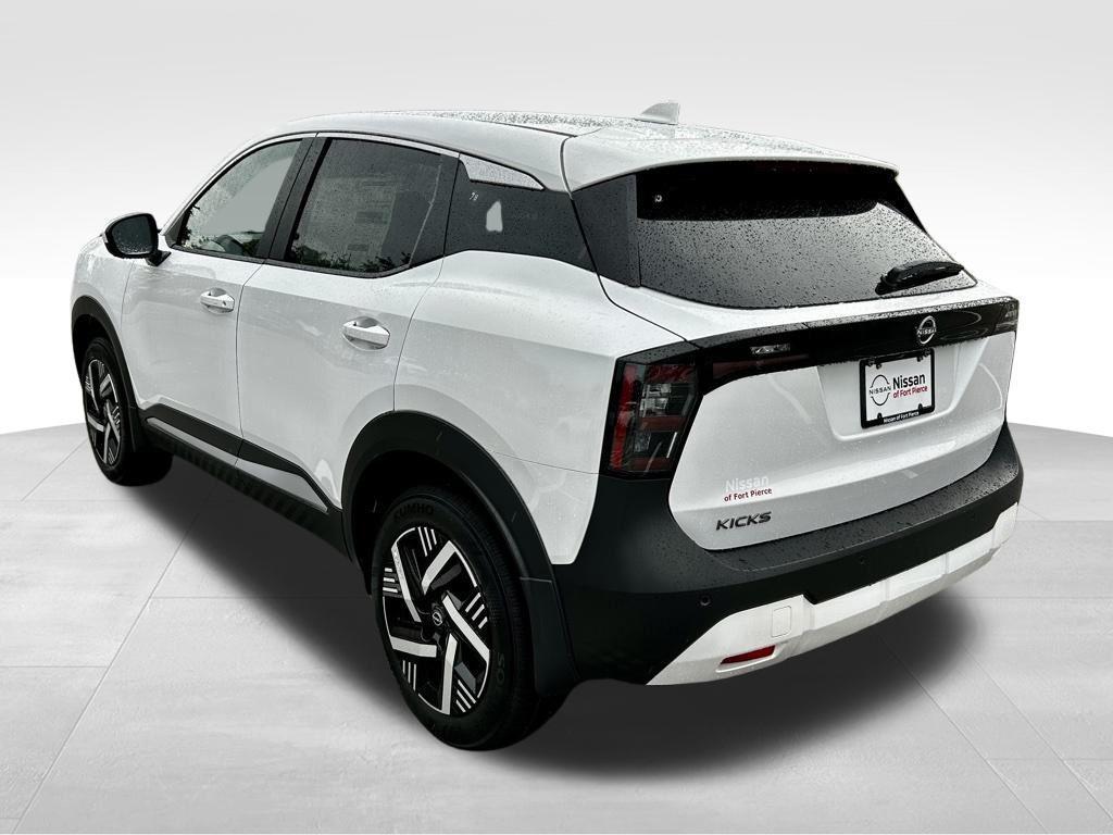 new 2025 Nissan Kicks car, priced at $25,485