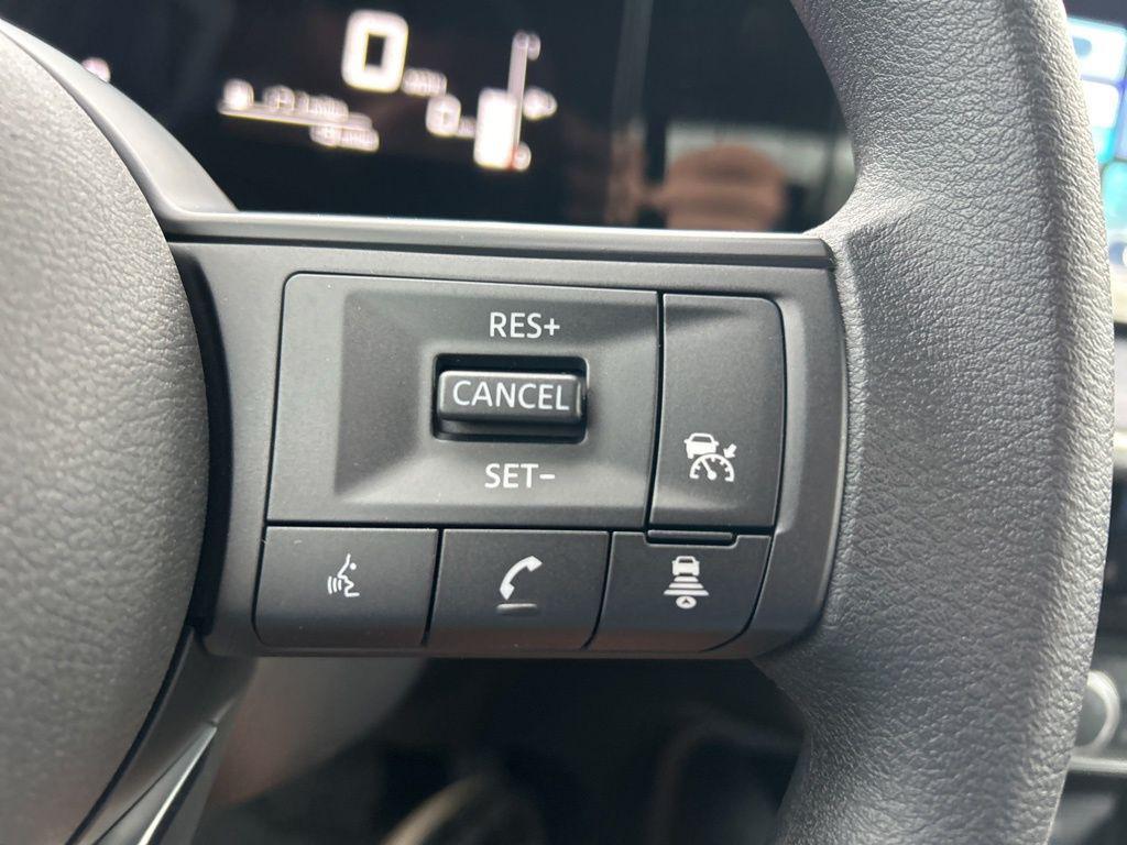 new 2025 Nissan Kicks car, priced at $24,485