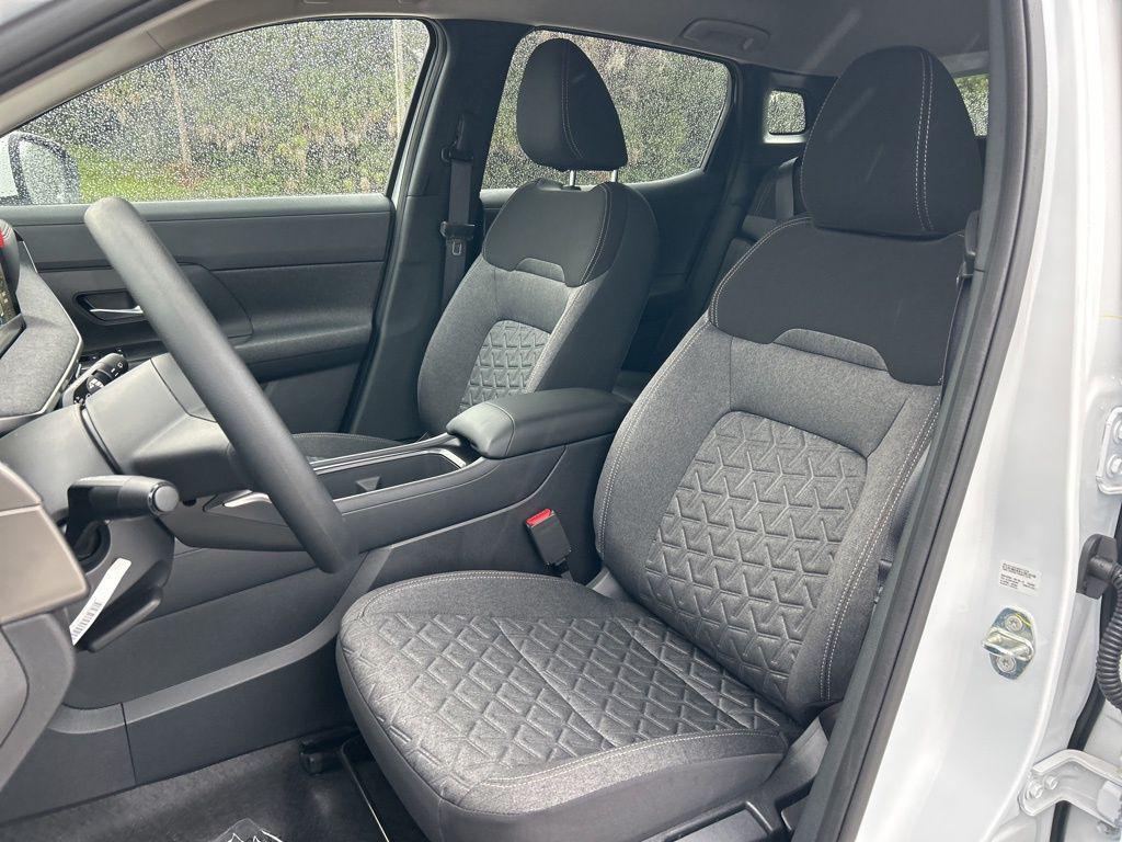 new 2025 Nissan Kicks car, priced at $24,485