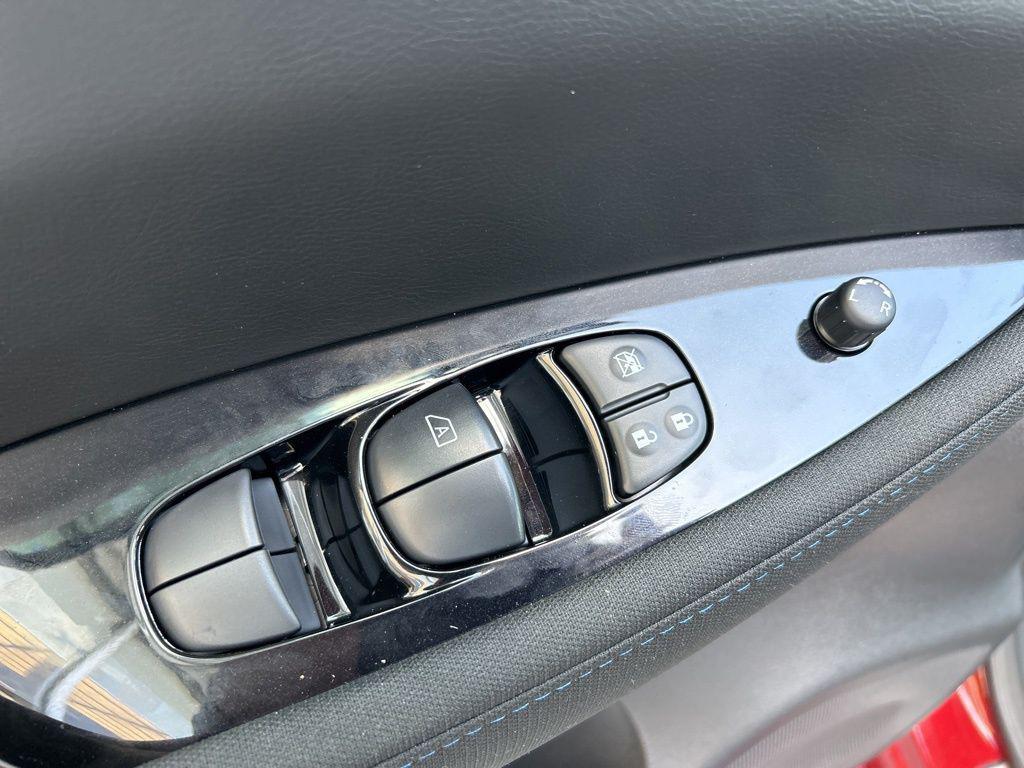 new 2025 Nissan Leaf car, priced at $35,995