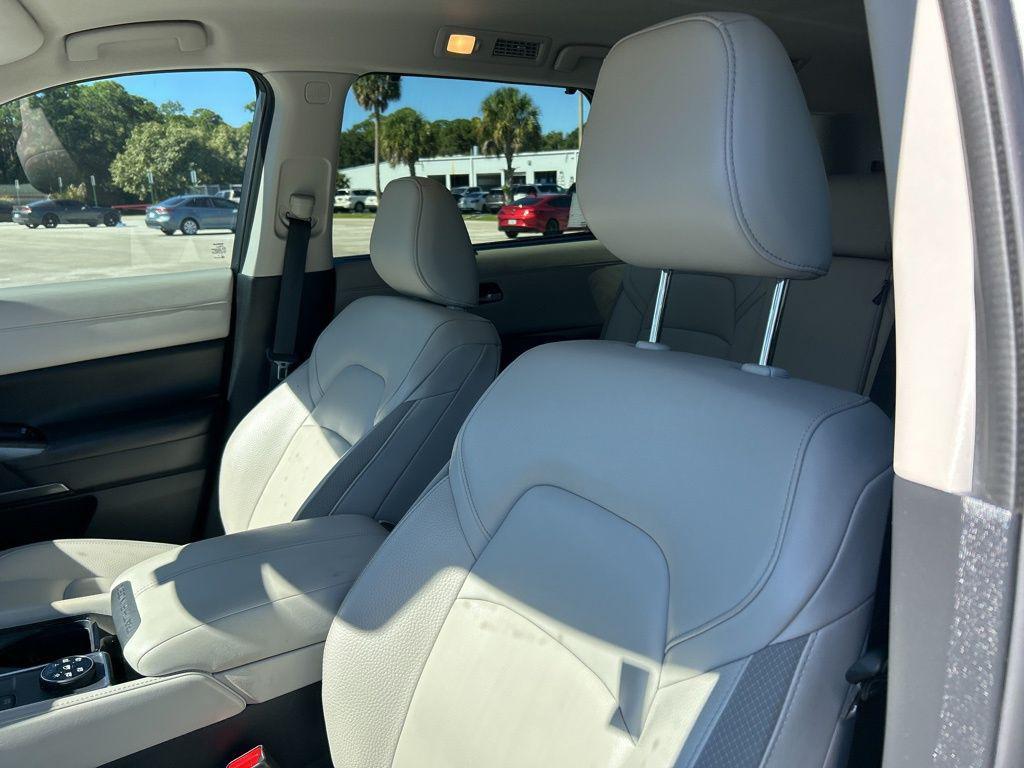 used 2022 Nissan Pathfinder car, priced at $31,557