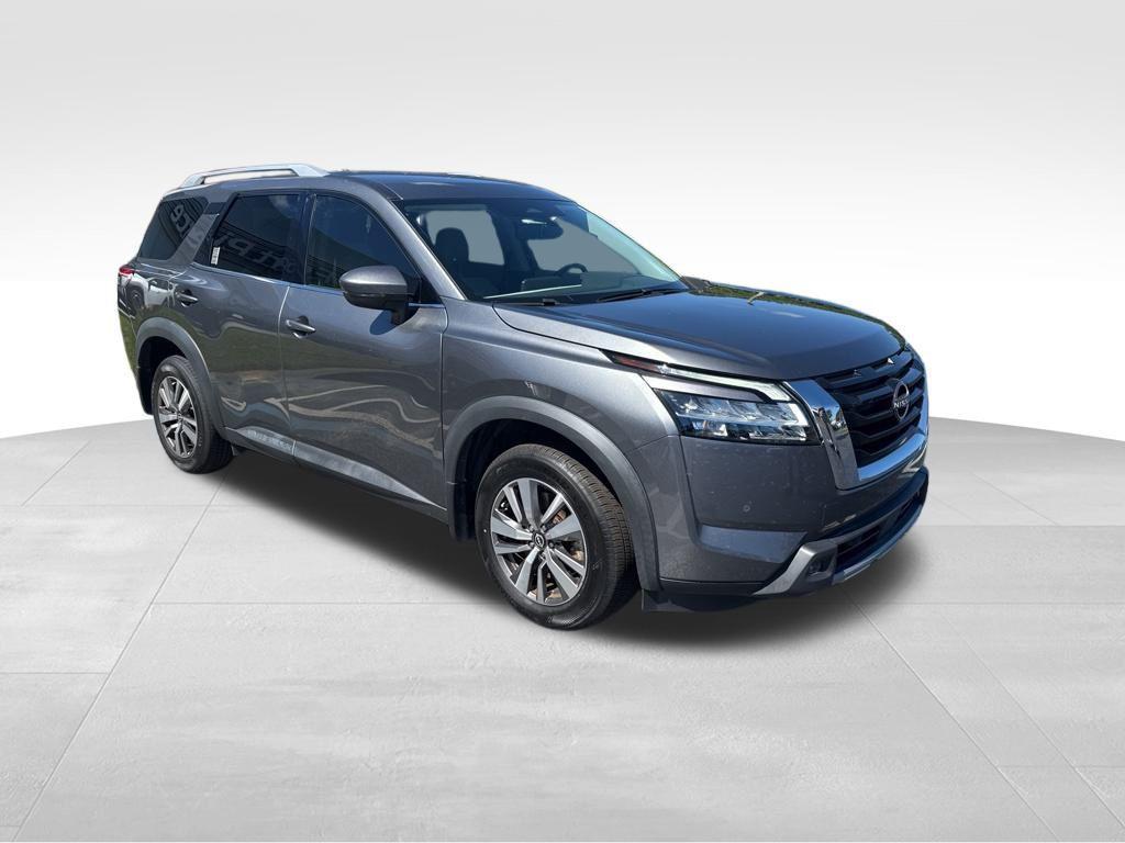 used 2022 Nissan Pathfinder car, priced at $31,557