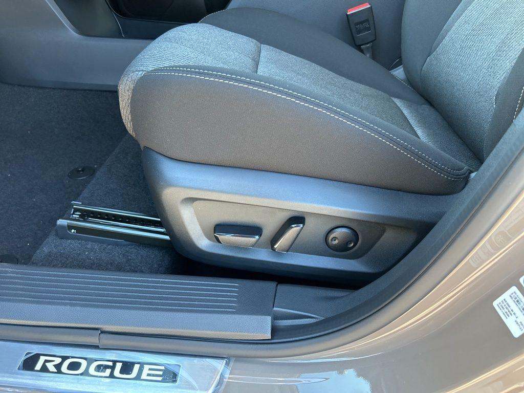 new 2025 Nissan Rogue car, priced at $31,033