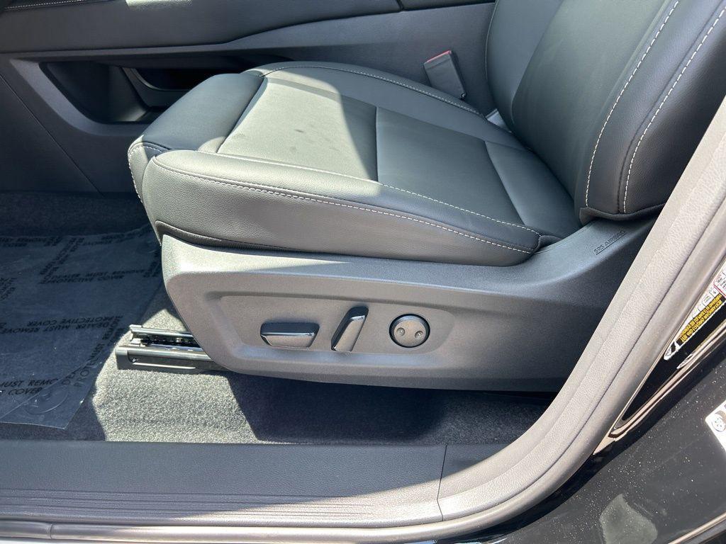 new 2025 Nissan Murano car, priced at $42,526