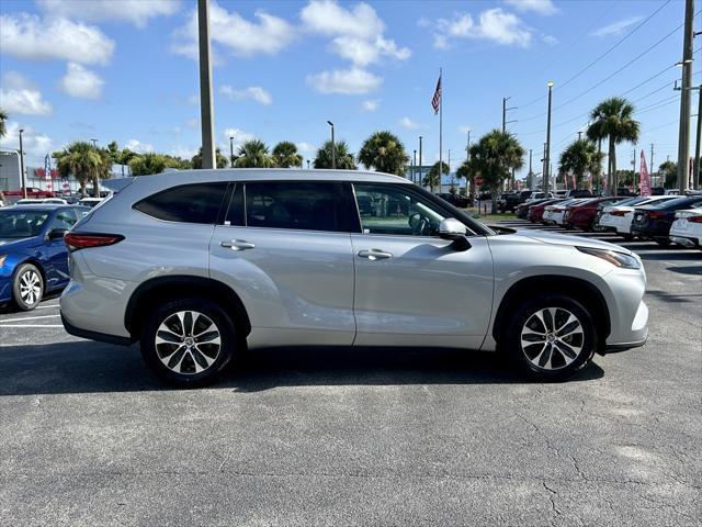 used 2022 Toyota Highlander car, priced at $29,890