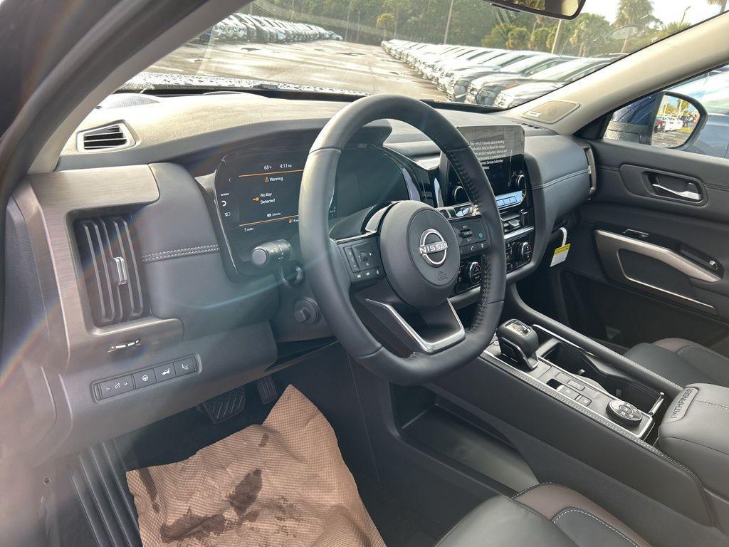 new 2025 Nissan Pathfinder car, priced at $49,783