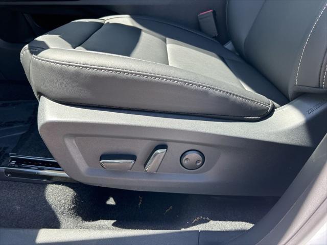 new 2025 Nissan Murano car, priced at $40,999