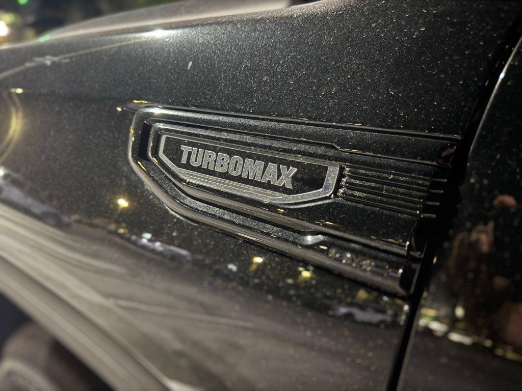 used 2025 GMC Sierra 1500 car, priced at $39,991