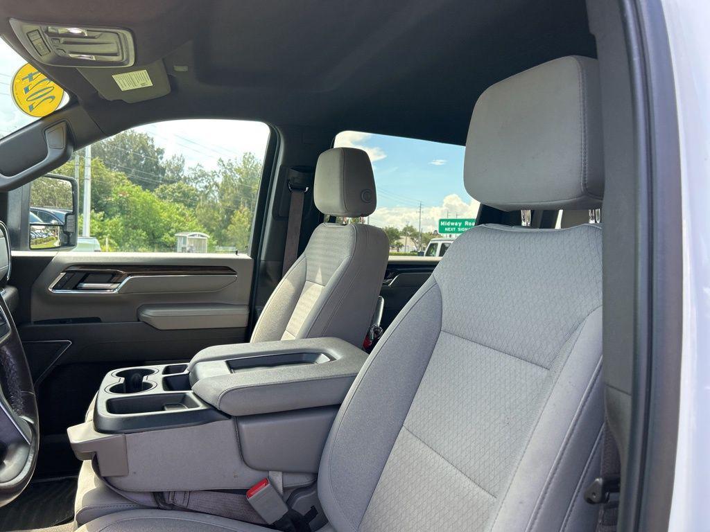 used 2024 Chevrolet Silverado 2500 car, priced at $45,814