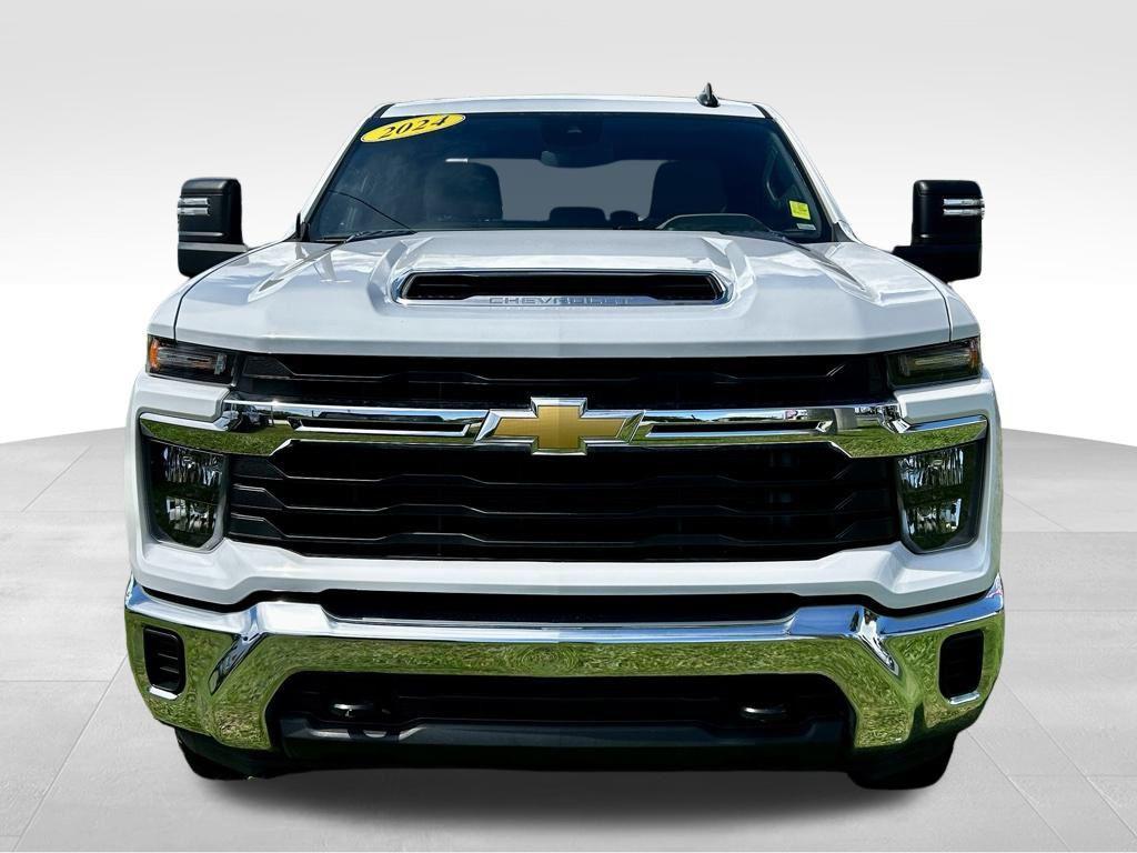 used 2024 Chevrolet Silverado 2500 car, priced at $45,814