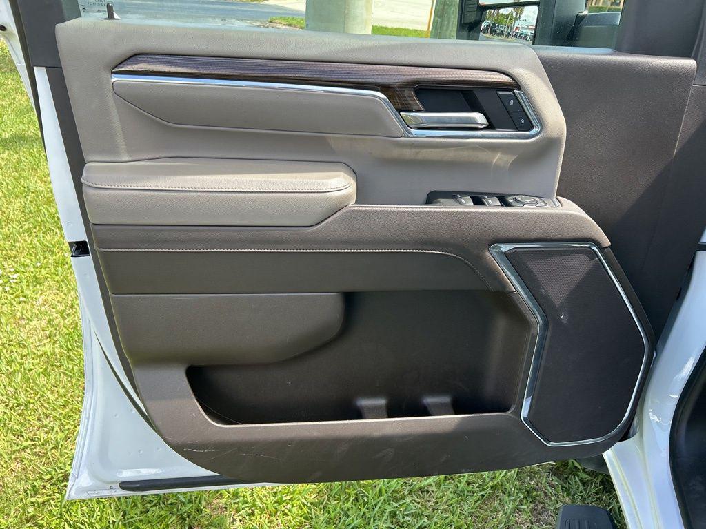 used 2024 Chevrolet Silverado 2500 car, priced at $45,814