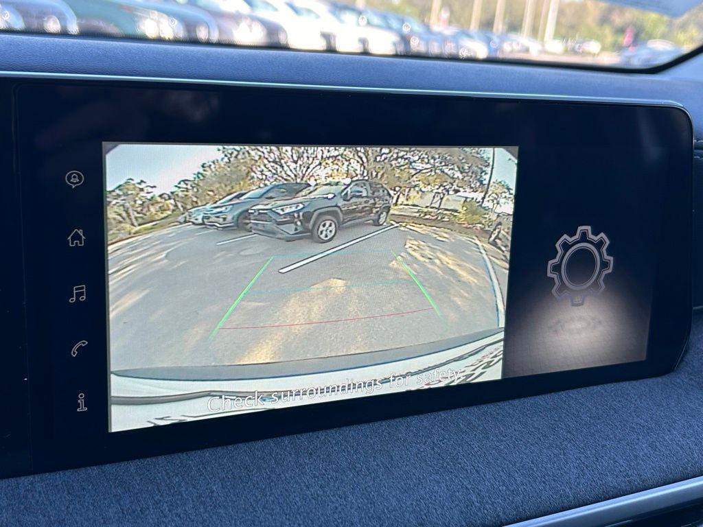 new 2025 Nissan Kicks car, priced at $24,201