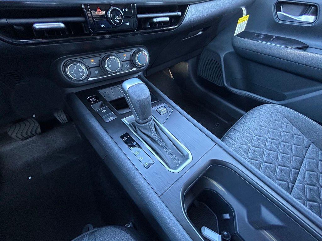 new 2025 Nissan Kicks car, priced at $24,201