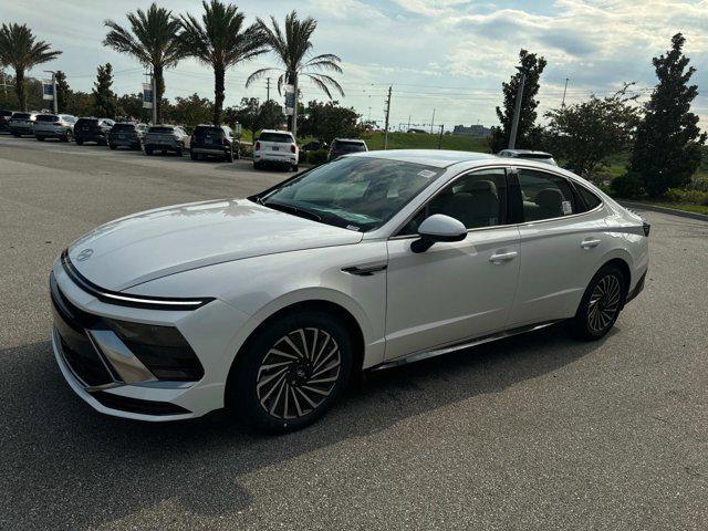 new 2024 Hyundai Sonata Hybrid car, priced at $32,198