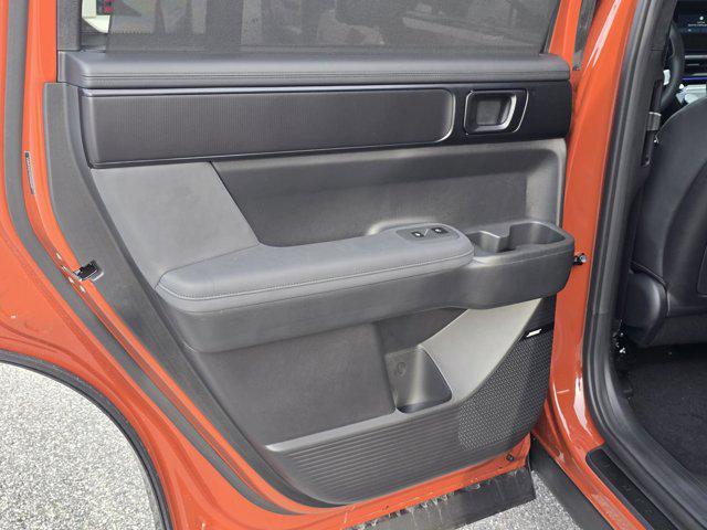new 2025 Hyundai SANTA FE HEV car, priced at $48,148