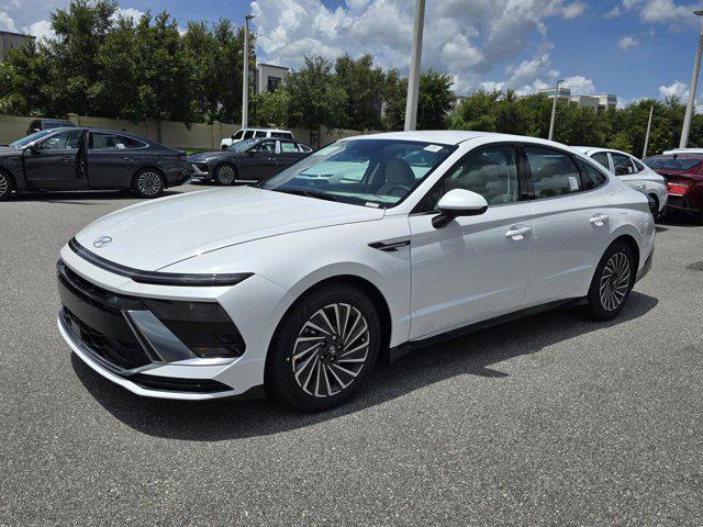 new 2025 Hyundai Sonata Hybrid car, priced at $33,530