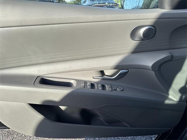 used 2022 Hyundai Elantra car, priced at $17,917