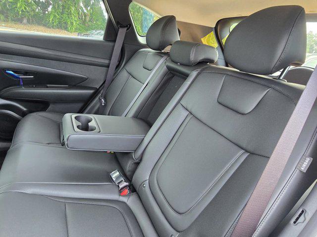 new 2025 Hyundai TUCSON Hybrid car, priced at $37,405