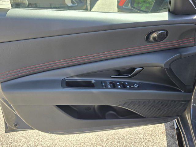new 2025 Hyundai Elantra car